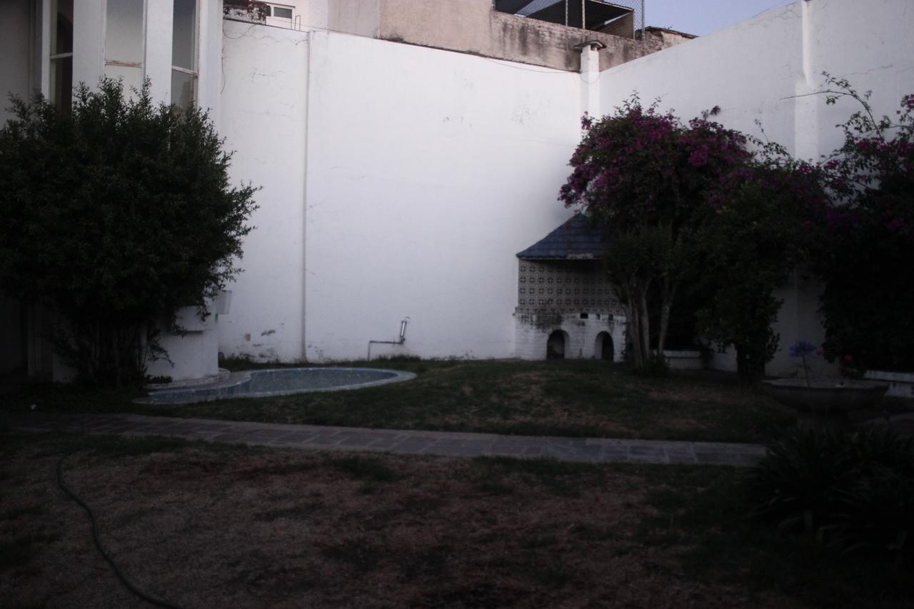Allende 304 Vandrarhem Aguascalientes Exteriör bild