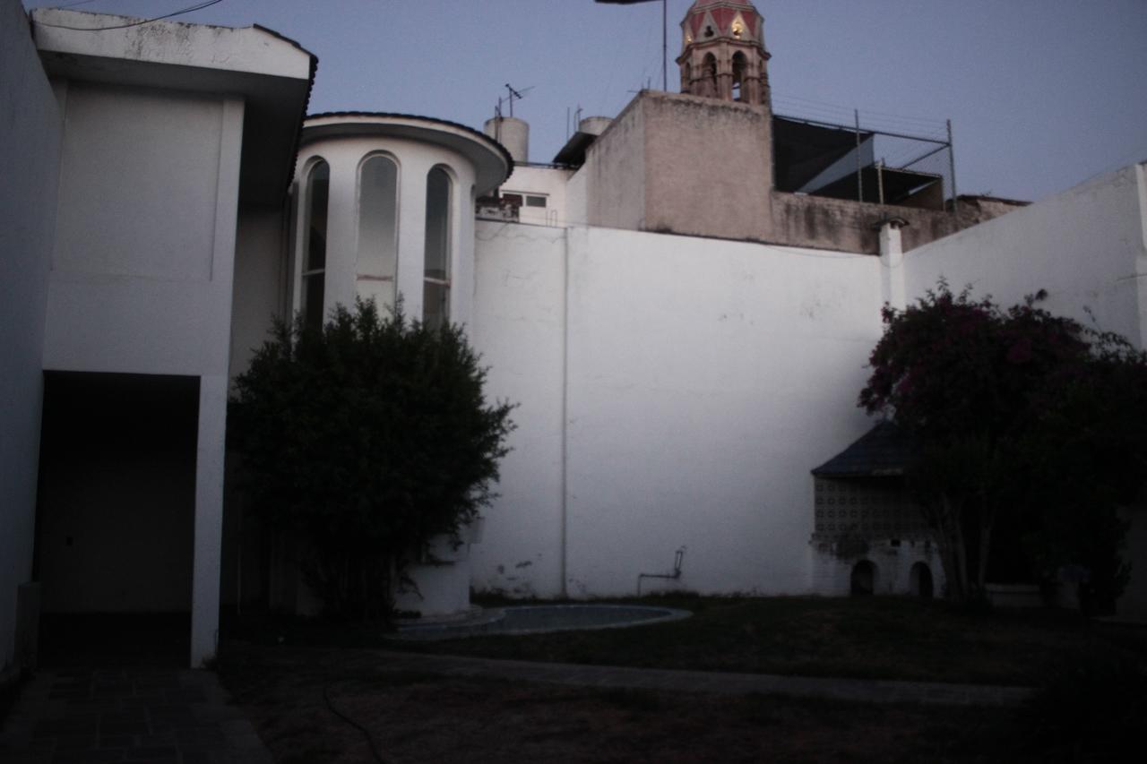 Allende 304 Vandrarhem Aguascalientes Exteriör bild