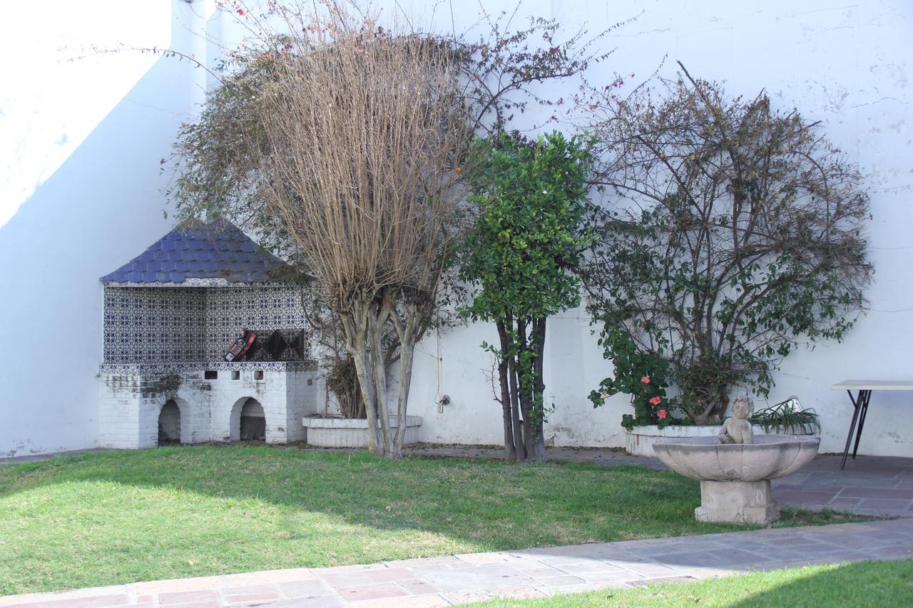 Allende 304 Vandrarhem Aguascalientes Exteriör bild